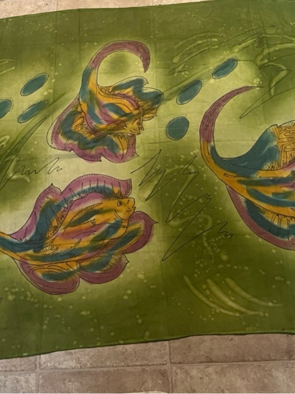 Green fish/sea print art to wear sarong scarf w/hand tied fringe. Beach Summer - Picture 9 of 9